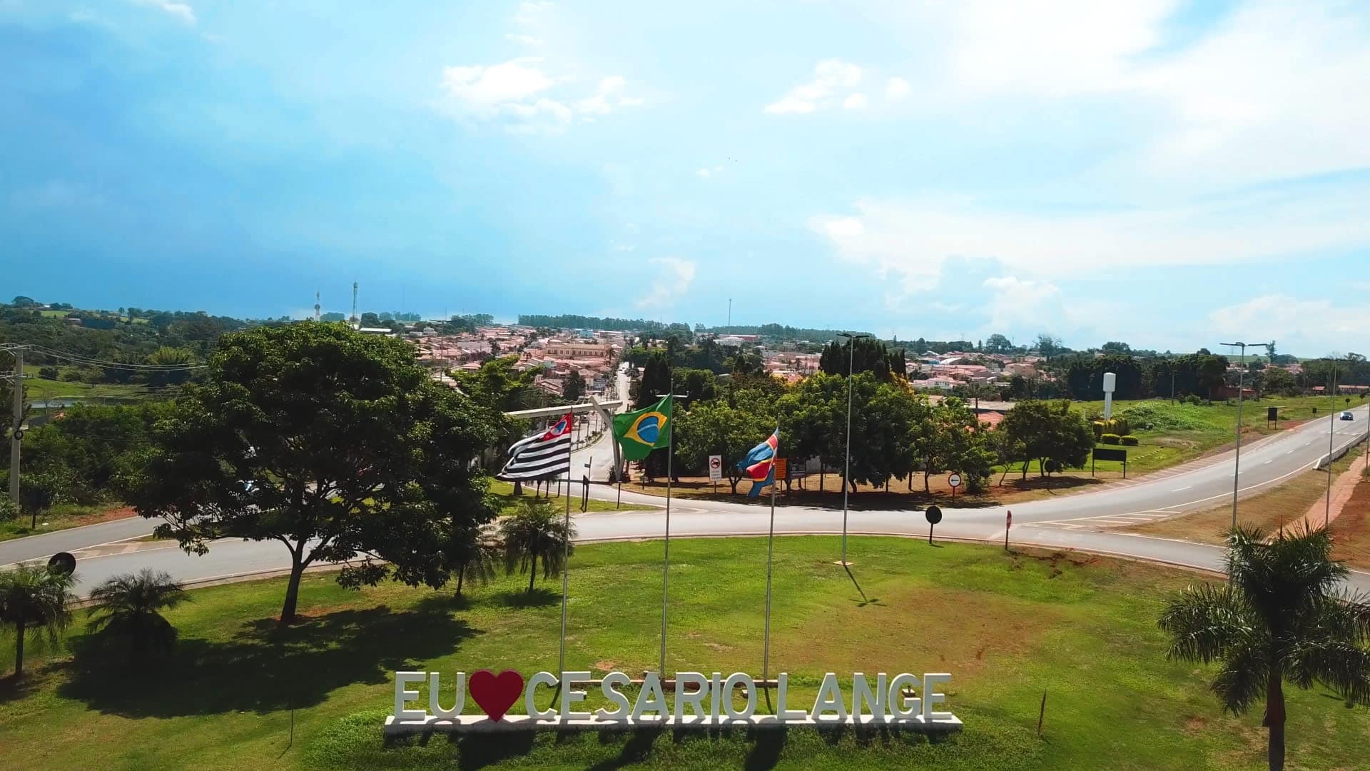 Cesário Lange realiza Festa das Crianças com shows e atividades na Praça da Matr - Cultura em Cesário Lange