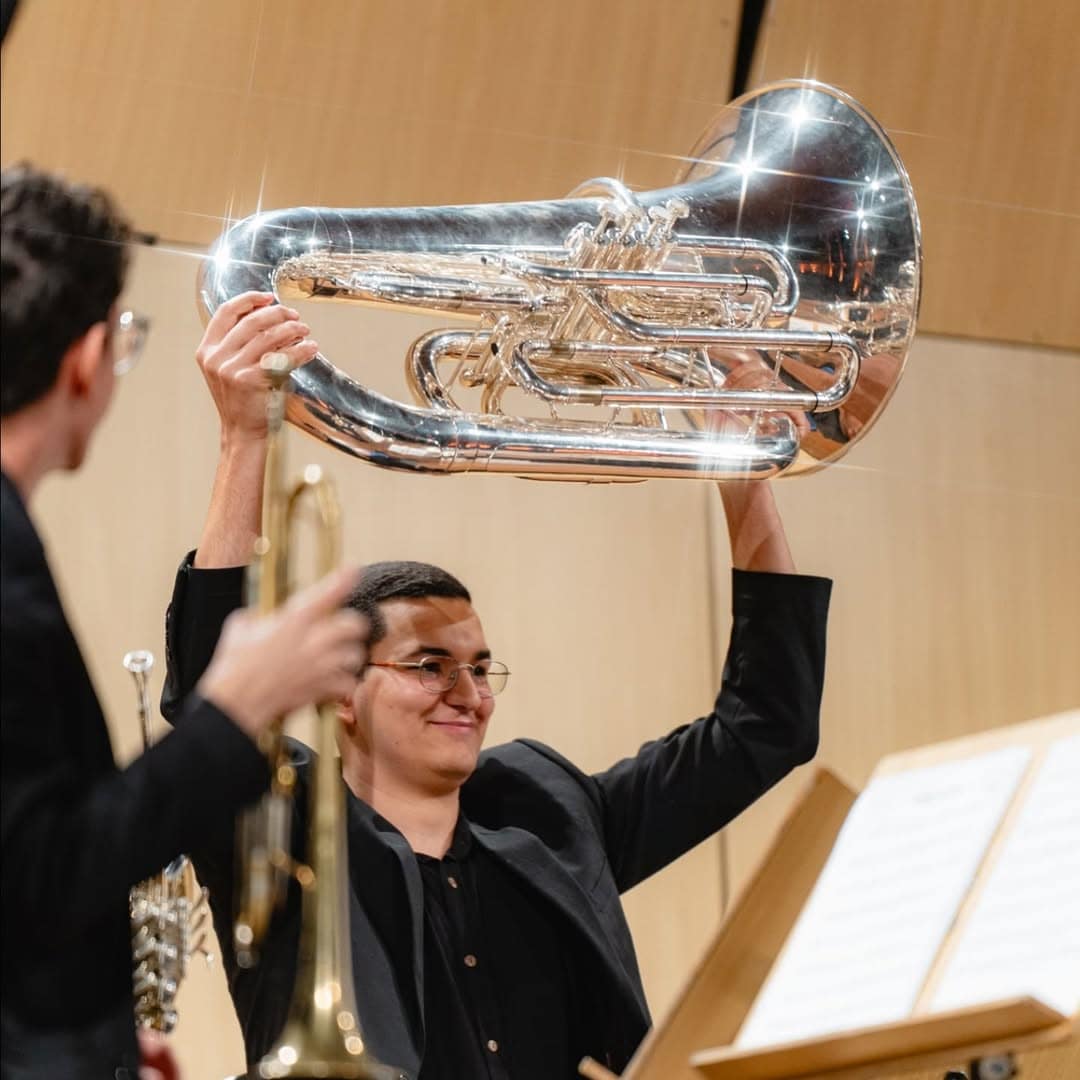 Orgulho de Cesário Lange: Tubista Jesse Raimundo concorre ao prêmio do Prelúdio - Cultura em Cesário Lange