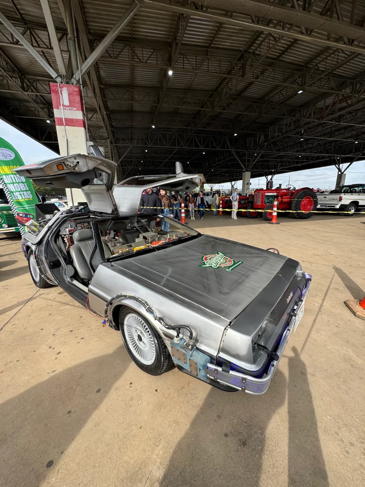 Encontro de carros antigos de Cerquilho leva Batmóvel e DeLorean e serve de esquenta para o Antigo Mobilismo de Cesário Lange — foto 2 de 5