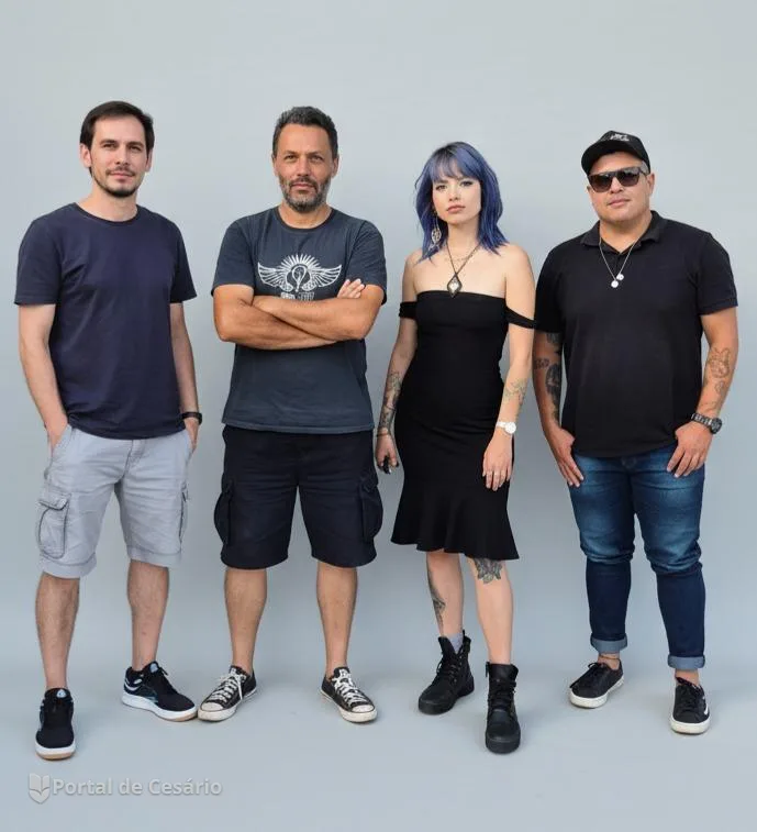 Black Widow leva homenagem às divas do rock e pop ao Antigomobilismo de Cesário Lange — foto 1 de 3