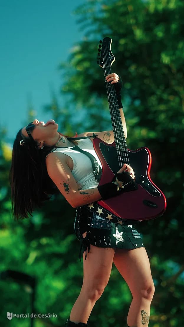 Aléxia, do Latin Grammy ao João Rock, fecha o sábado do Antigomobilismo em Cesário Lange — foto 4 de 5